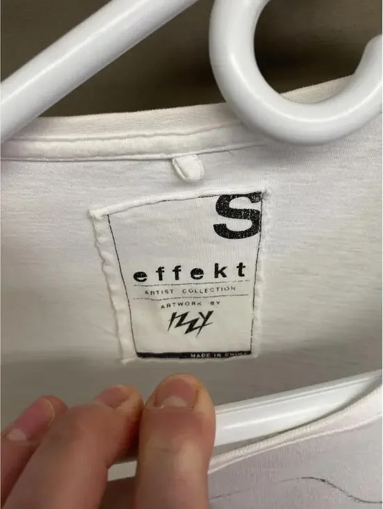 effekt Artist Collection Artwork By IZZY White Graphic T-Shirt Size S - Picture 3 of 8